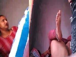 Desi Bhabi Sex Video of Pussy Fucking