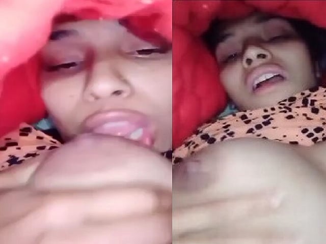 “Gf making video for bf sucking boobs shows pussy”big boobs xxx